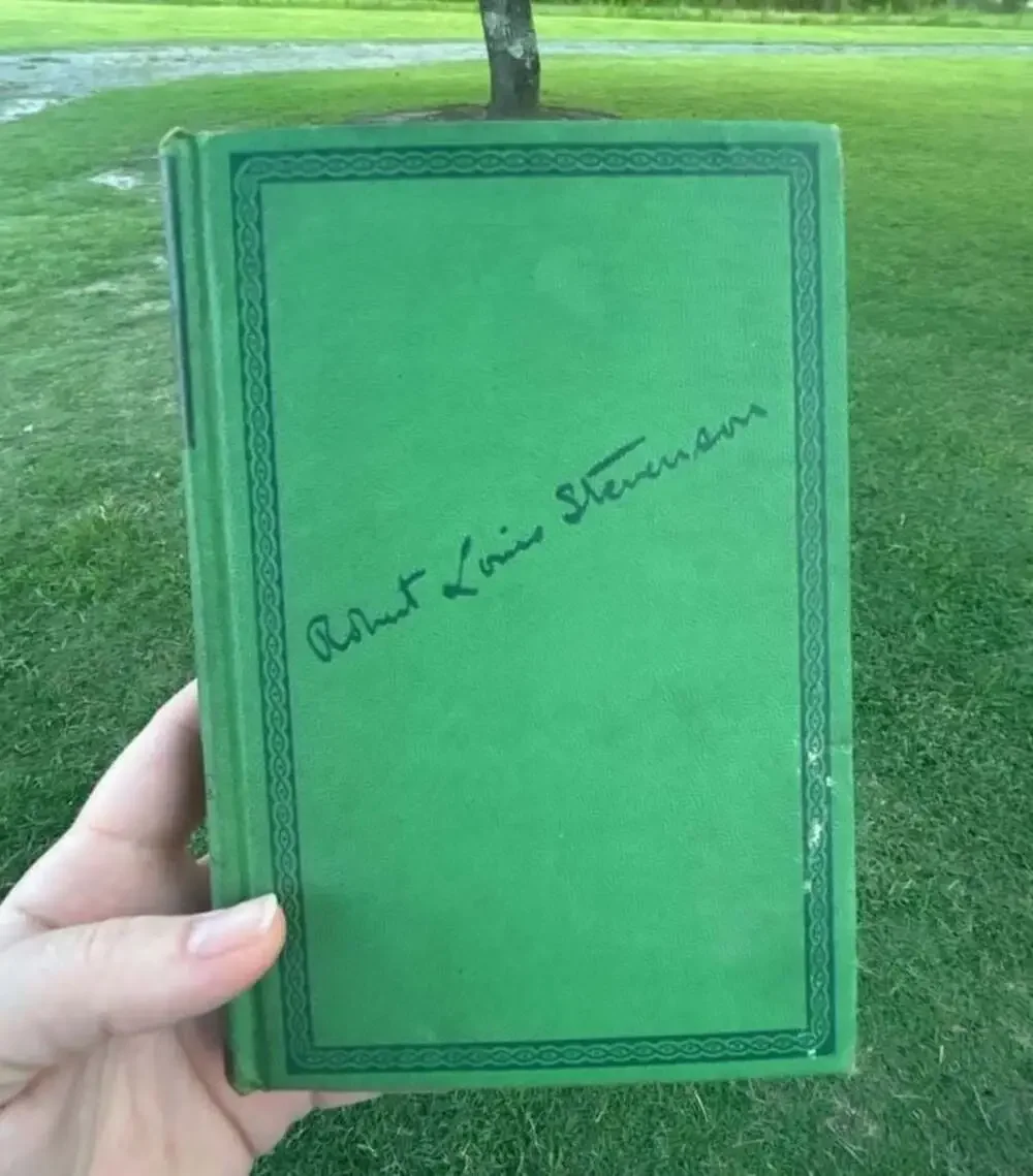 A Child's Garden of Verses & Short Stories.The Samoa Edition (1944)